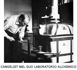 CANSELIET NEL SUO LABORATORIO ALCHEMICO