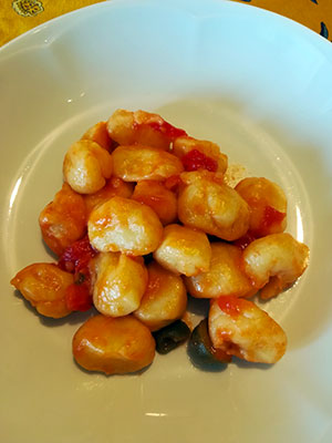 Gnocchi di patate e tomino fresco piemontese